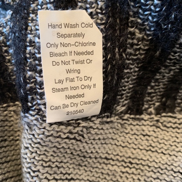 Cabi Cozy Wool Blend Cardigan - Picture 10 of 11